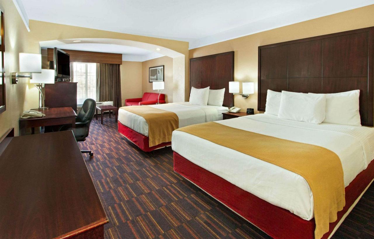 La Quinta Inn & Suites By Wyndham Albuquerque Midtown מראה חיצוני תמונה