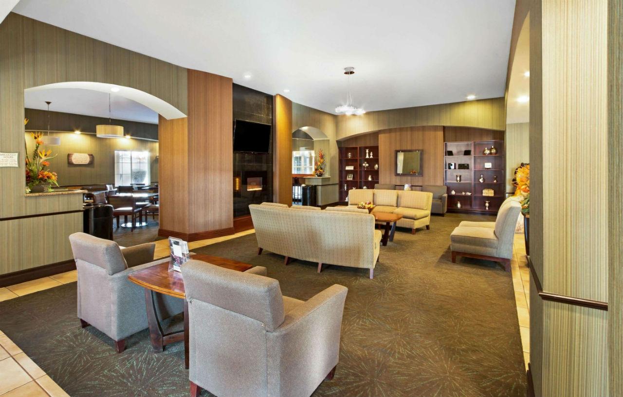 La Quinta Inn & Suites By Wyndham Albuquerque Midtown מראה חיצוני תמונה